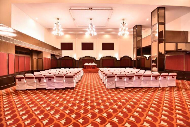 Simsan Hotel Chennai Exterior foto