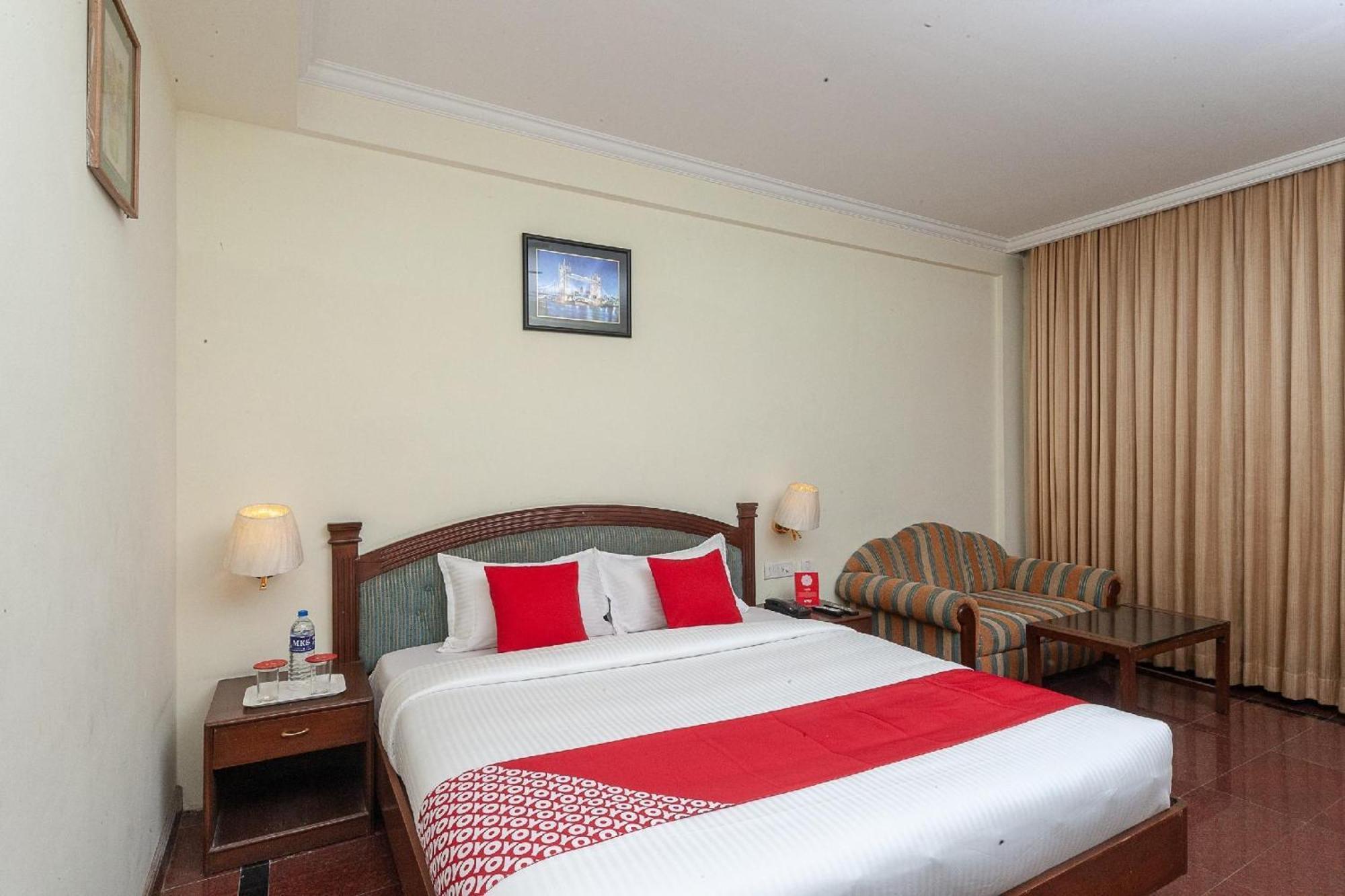 Simsan Hotel Chennai Exterior foto